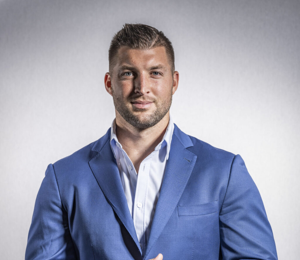 Tebow Tim Photo e1665520511918.jpg